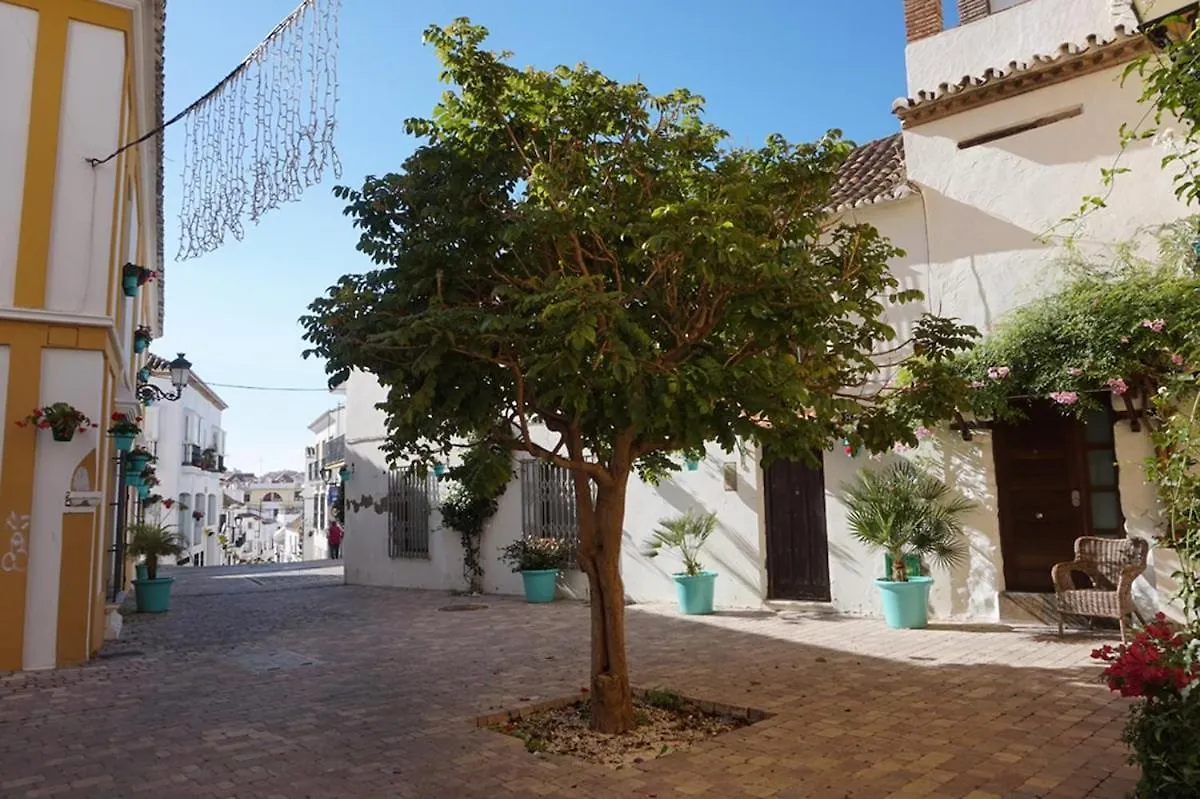 Lägenhet Room City Centro Castillo San Luis Estepona